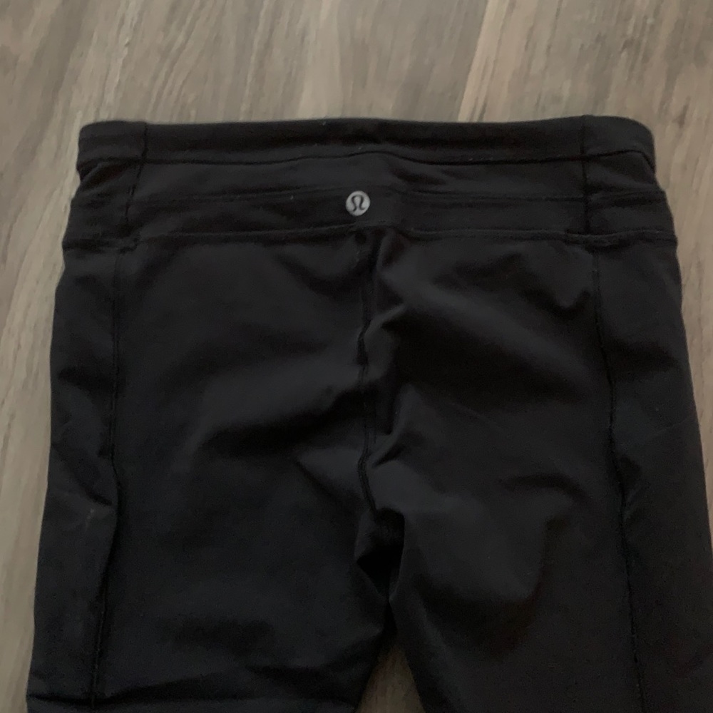 Lululemon crop leggings - Picture 3 of 3